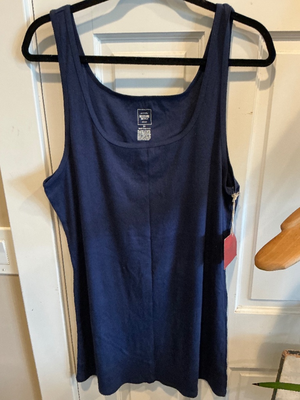 Mossimo tank or camisole new with tags in a pretty deep blue!  Plus size 4x!